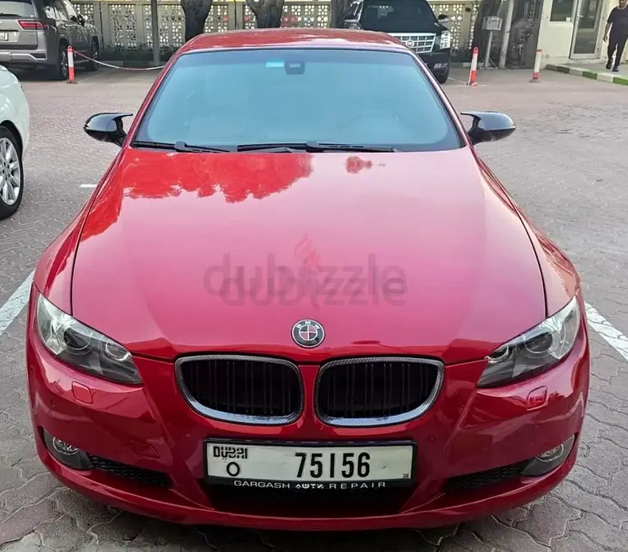 🔥 BMW 325i Coupe Convertible | GCC Specs | Hard Top | Red on White 🔥 - Image 5