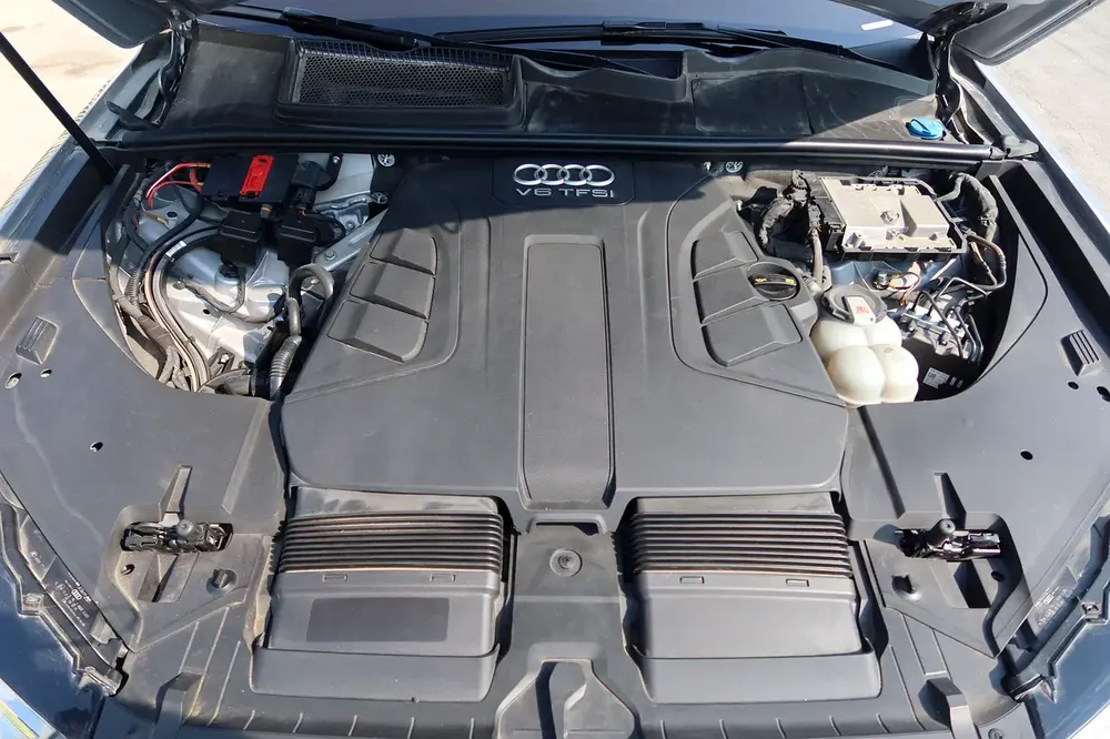 2018 Audi Q7 45 TFSI Quattro - GCC Specs - Excellent Condition - Image 10