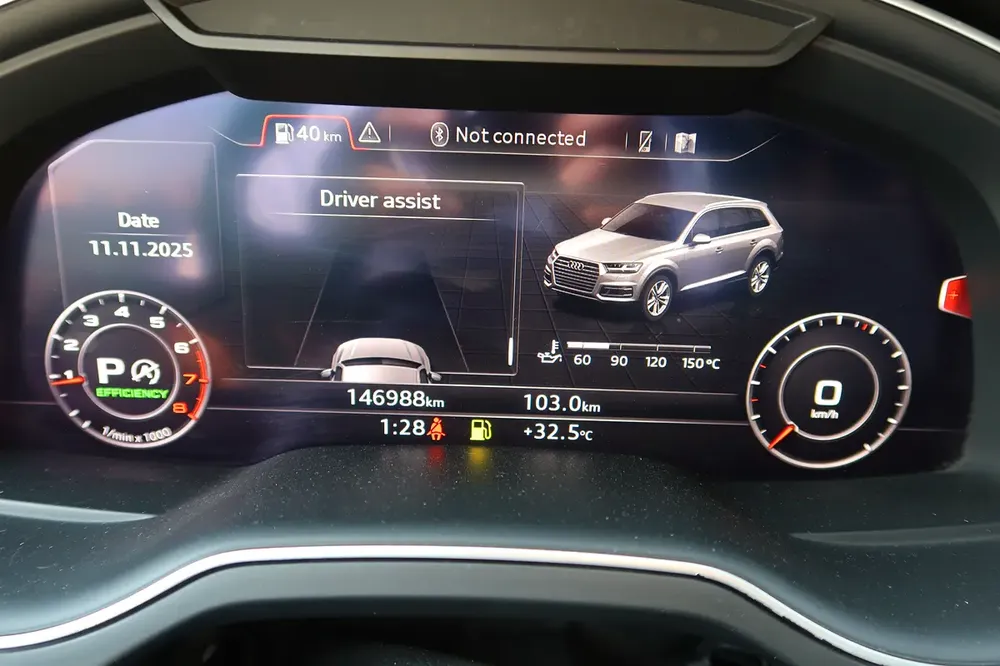2018 Audi Q7 45 TFSI Quattro - GCC Specs - Excellent Condition - Image 13