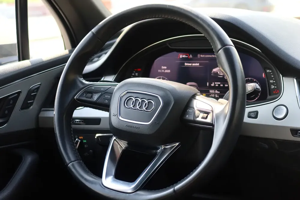 2018 Audi Q7 45 TFSI Quattro - GCC Specs - Excellent Condition - Image 18