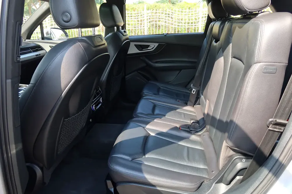 2018 Audi Q7 45 TFSI Quattro - GCC Specs - Excellent Condition - Image 20