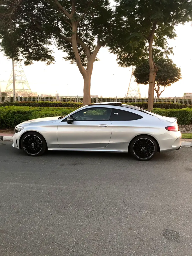 MERCEDES C200 COUPE FULL OPTION GERMAN SPECS ORGINAL PAINT CLEAN TITLE - Image 4