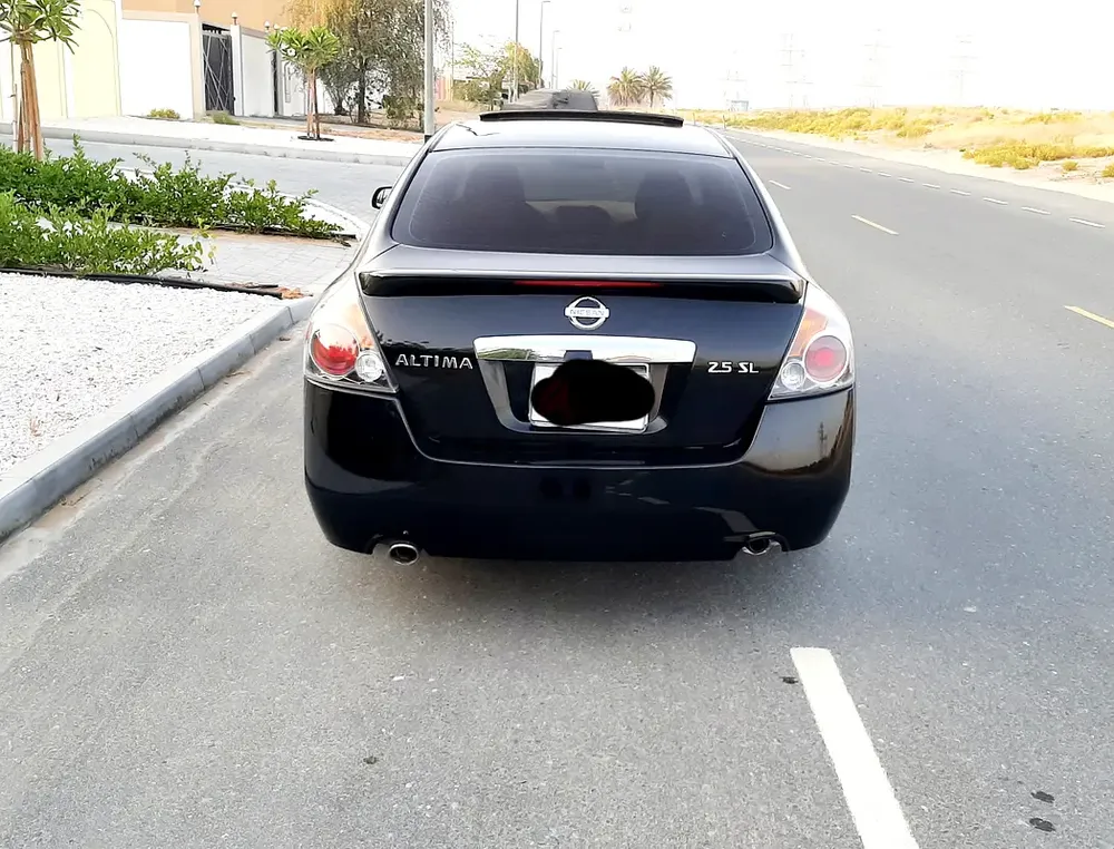 Nissan Altima 2.5SL Top 2012 Model No1 Option Sunroof push Start fully Automatic GCC Family Used Sal - Image 11