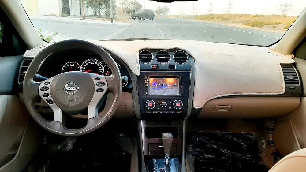 Nissan Altima 2.5SL Top 2012 Model No1 Option Sunroof push Start fully Automatic GCC Family Used Sal - Image 14