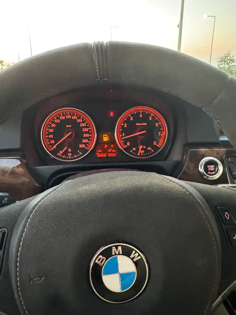 BMW 335i 2007 Japanese Specs - Well Maintained - Image 10
