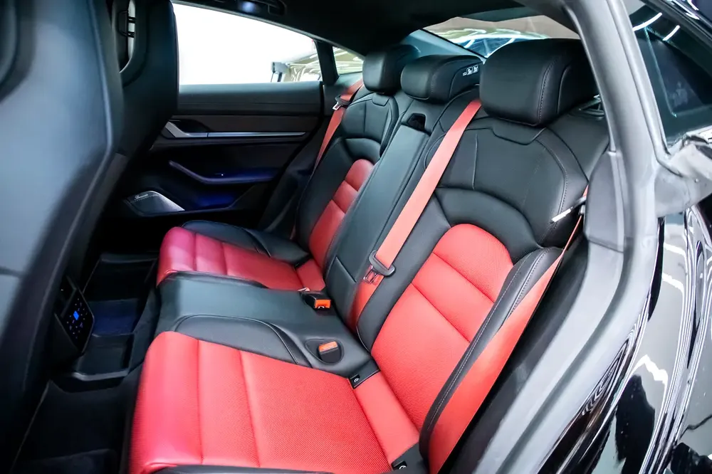 2021 PORSCHE TAYCAN TURBO S - GCC - FULL CARBON WITH SERVICE HISTORY AND AL NABOODA WARRANTY - - Image 18