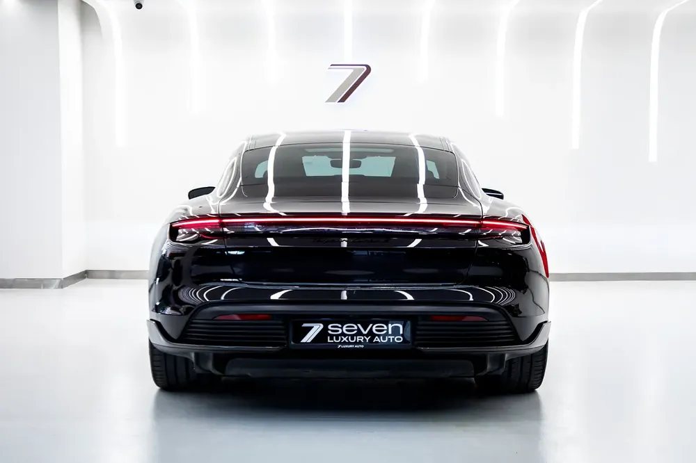 2021 PORSCHE TAYCAN TURBO S - GCC - FULL CARBON WITH SERVICE HISTORY AND AL NABOODA WARRANTY - - Image 6