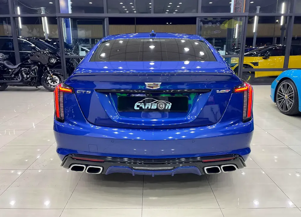 2021 Cadillac CT5 V-Series - GCC Specs - WARRANTY AND SERVICE CONTRACT WITH DEALER - Image 9