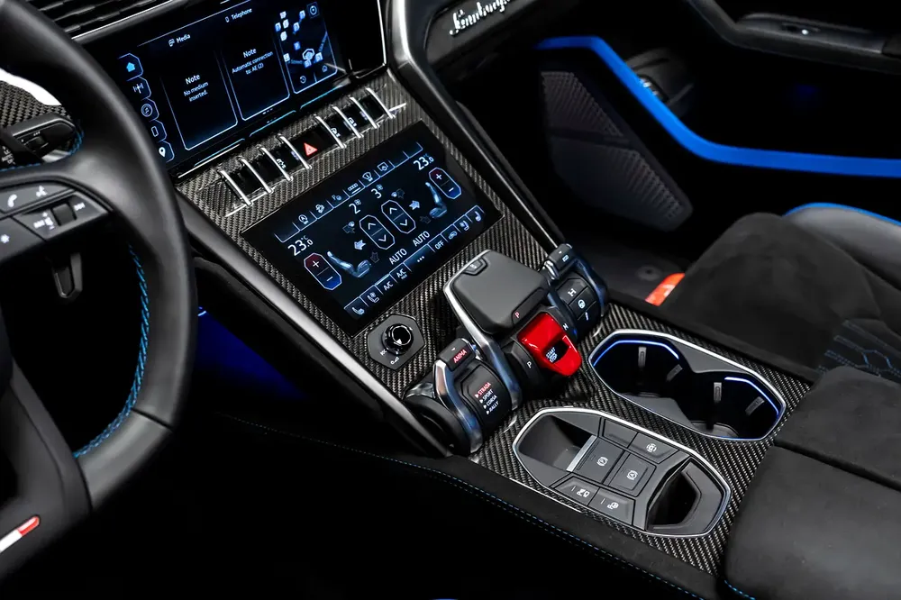 Lamborghini urus performante GCC - Image 14