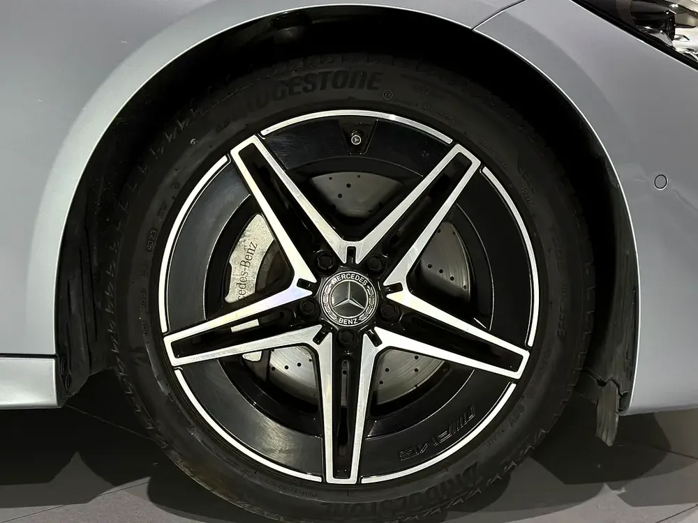 MERCEDES-BENZ C200 | GCC | 2024 | UNDER WARRANTY & CONTRACT SERVICE (GARGASH) - ! - Image 17