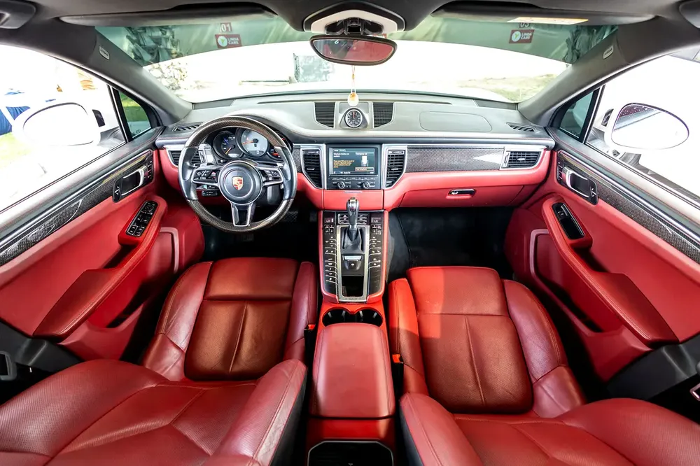 Porsche Macan S 2015 GCC | Flexible D.P. - Image 11