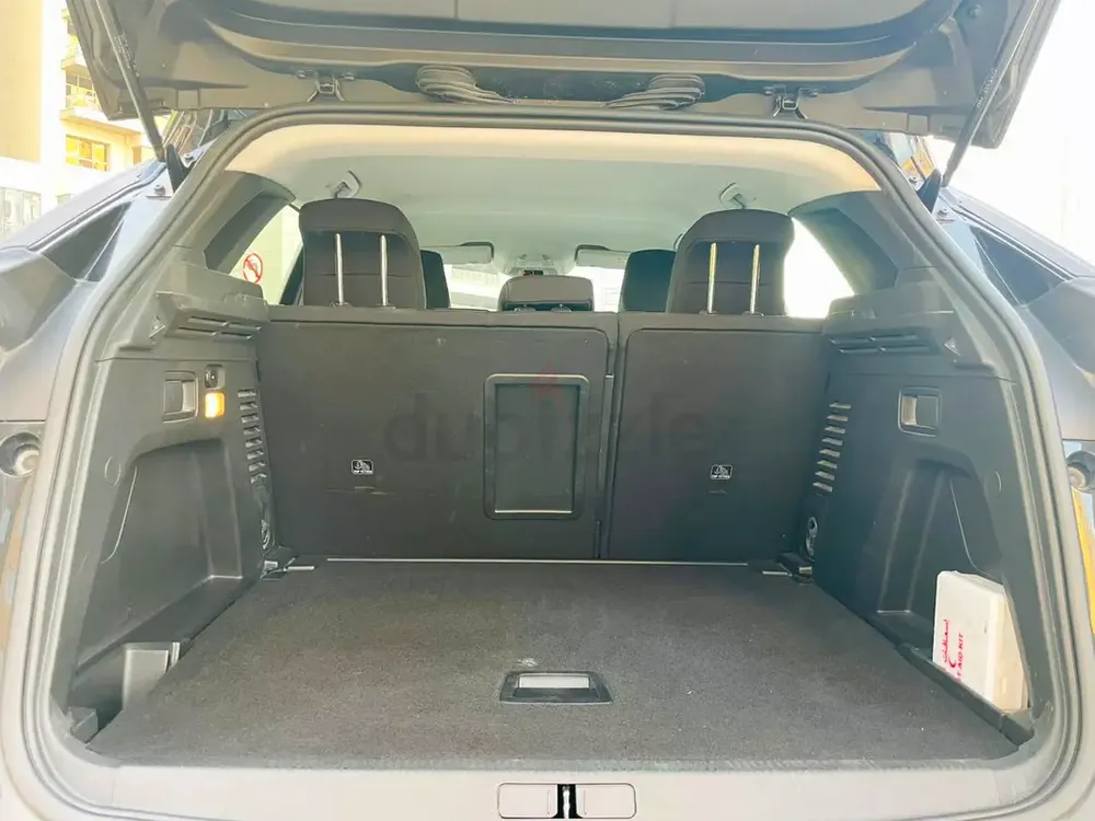 Peugeot 3008 2022 Active - GCC - Image 7
