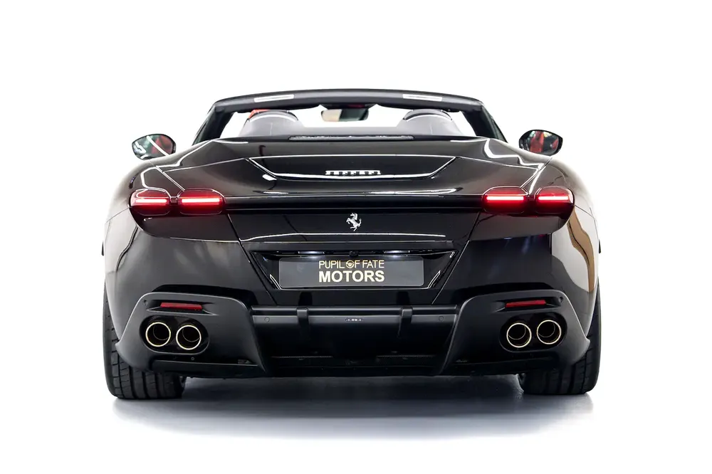 2025 Ferrari Roma Spider - GCC Spec - Warranty and Lease to Own Available - Image 9