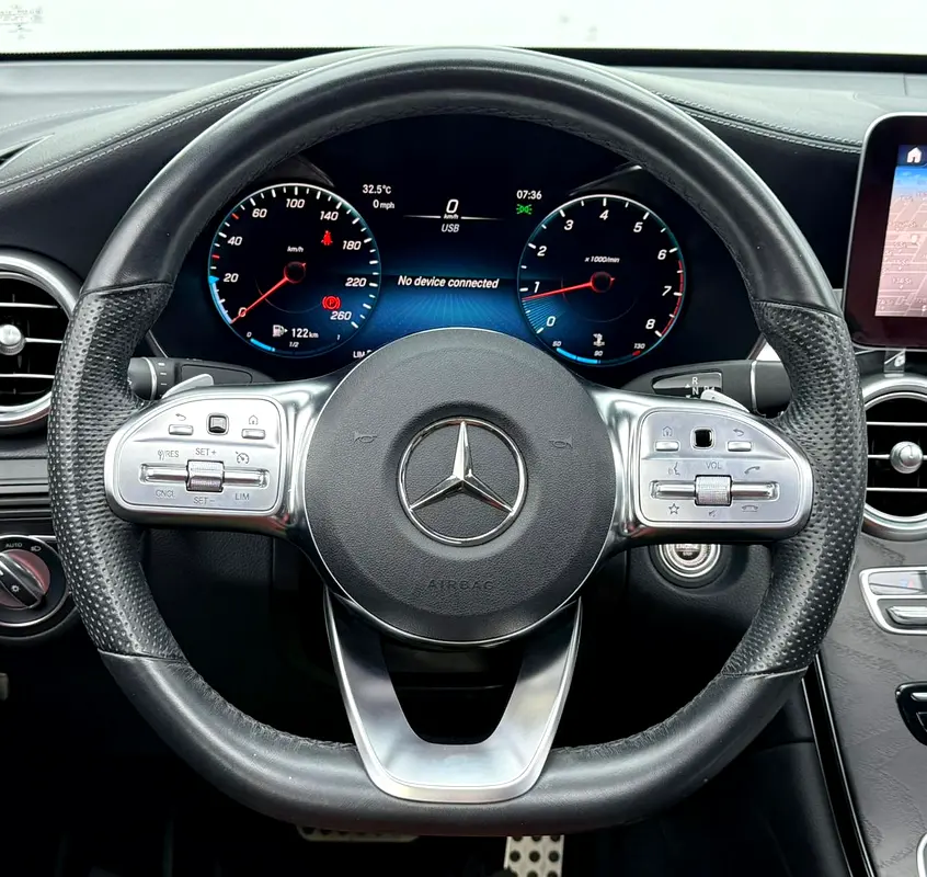 2021 Mercedes Benz GLC200 Coupe, Warranty, Full Mercedes Service History, Low Km, GCC - Image 15