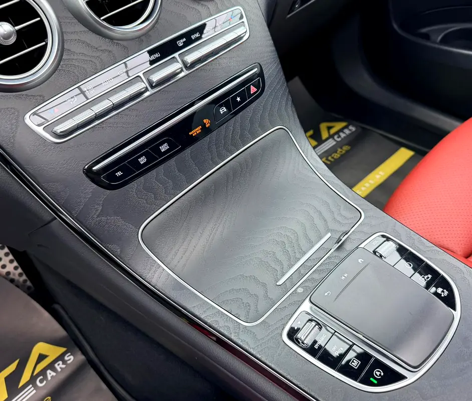 2021 Mercedes Benz GLC200 Coupe, Warranty, Full Mercedes Service History, Low Km, GCC - Image 16