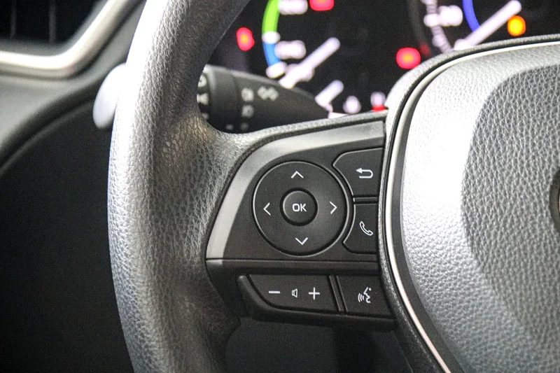 COROLLA CROSS HV MID 2025 - For Export - Image 8