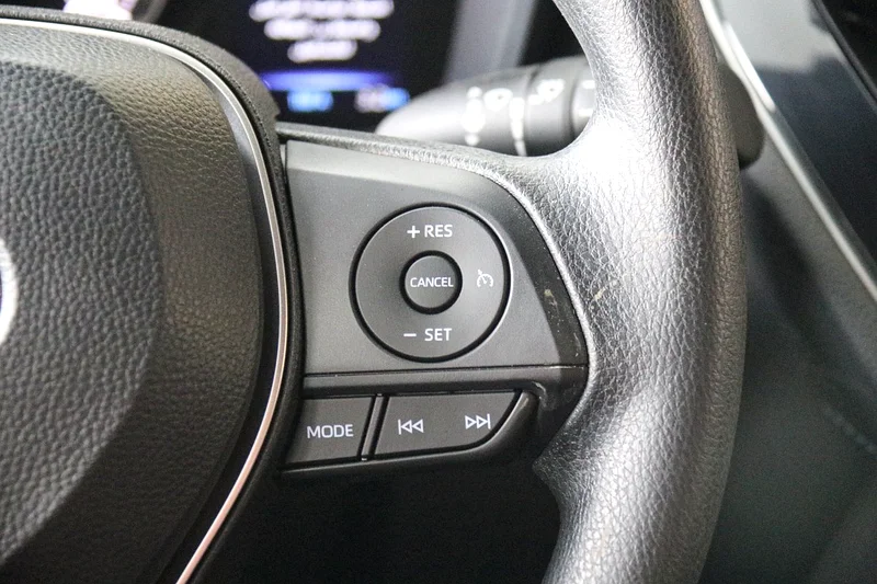 COROLLA CROSS HV MID 2025 - For Export - Image 9