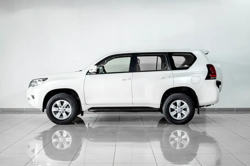 1 YR WARRANTY | GCC | 4.0L | AED 2333 PM - Image 7