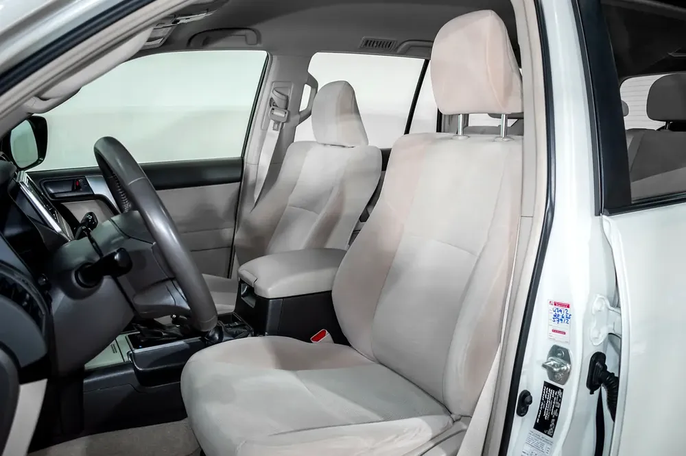 1 YR WARRANTY | GCC | 4.0L | AED 2333 PM - Image 9