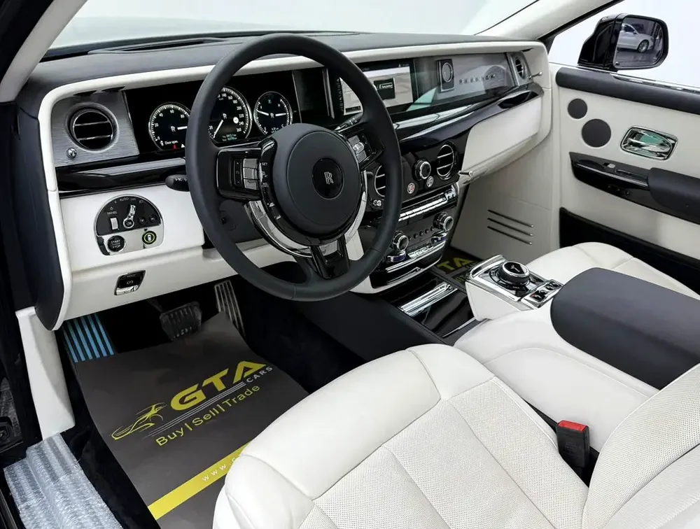 2024 Rolls Royce Phantom Series 2, Brand New, 04/2028 Rolls Royce Warranty + Service Contract, GCC - Image 10