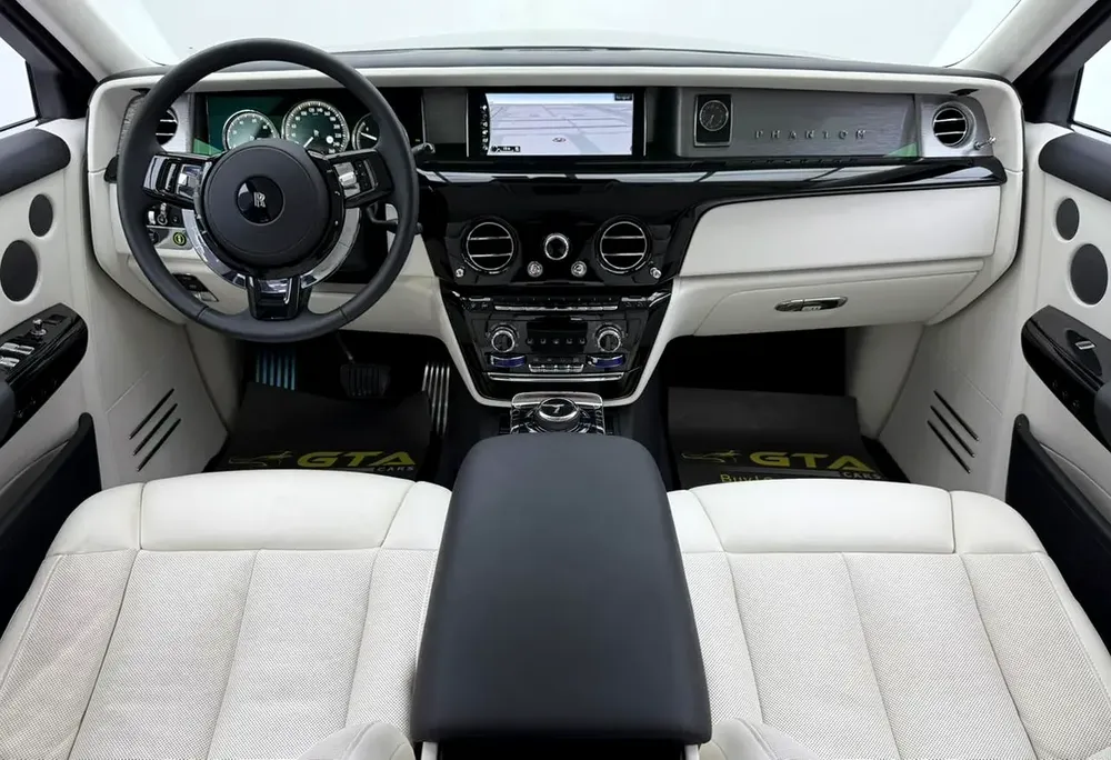 2024 Rolls Royce Phantom Series 2, Brand New, 04/2028 Rolls Royce Warranty + Service Contract, GCC - Image 11