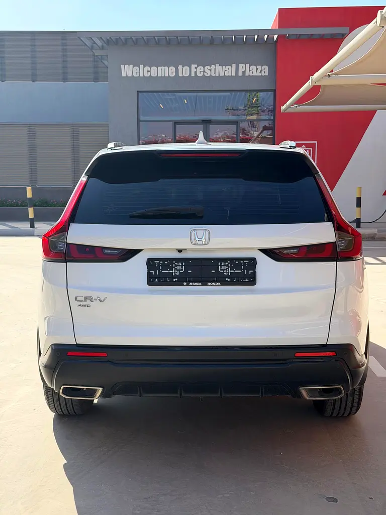 Honda CR-V Touring 2025 GCC Specs - Under Warranty - Original Paint - 2 keys - Image 6