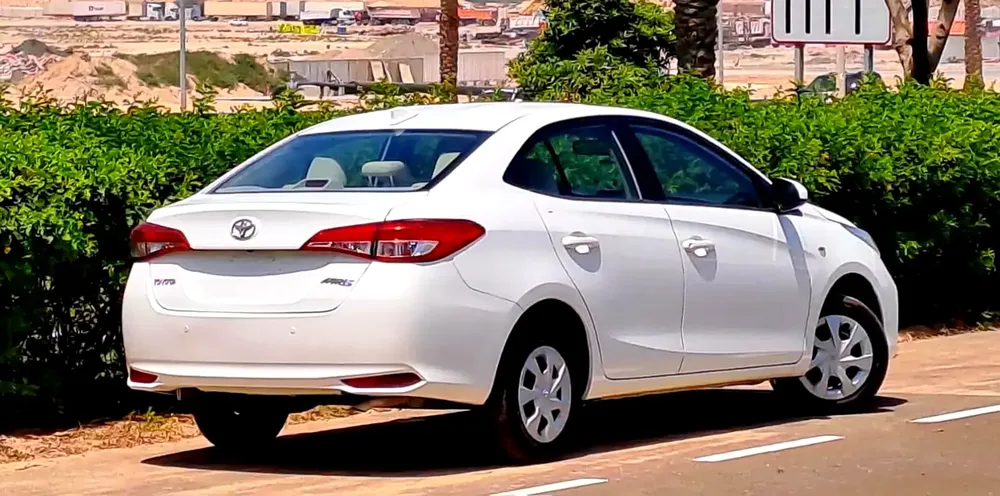 TOYOTA YARIS 2022 1.5L GCC (610/-MONTHLY) - Image 4