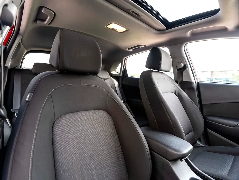 0% DOWN | RAMADAN ALL-INCLUSIVE | FREE INSURANCE + REG | WARRANTY | KONA COMFORT | GCC - Image 11