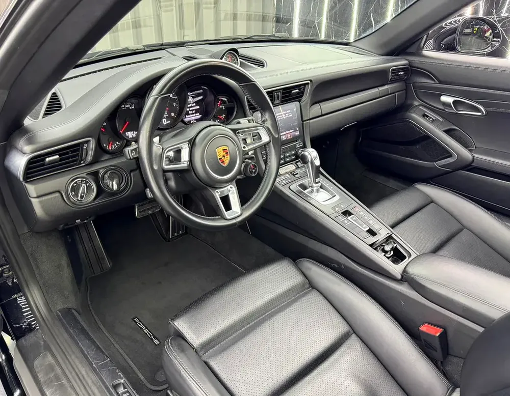 Porsche 911 Targa 4 GTS 2019 European specs for 439,000.00 AED - Image 10