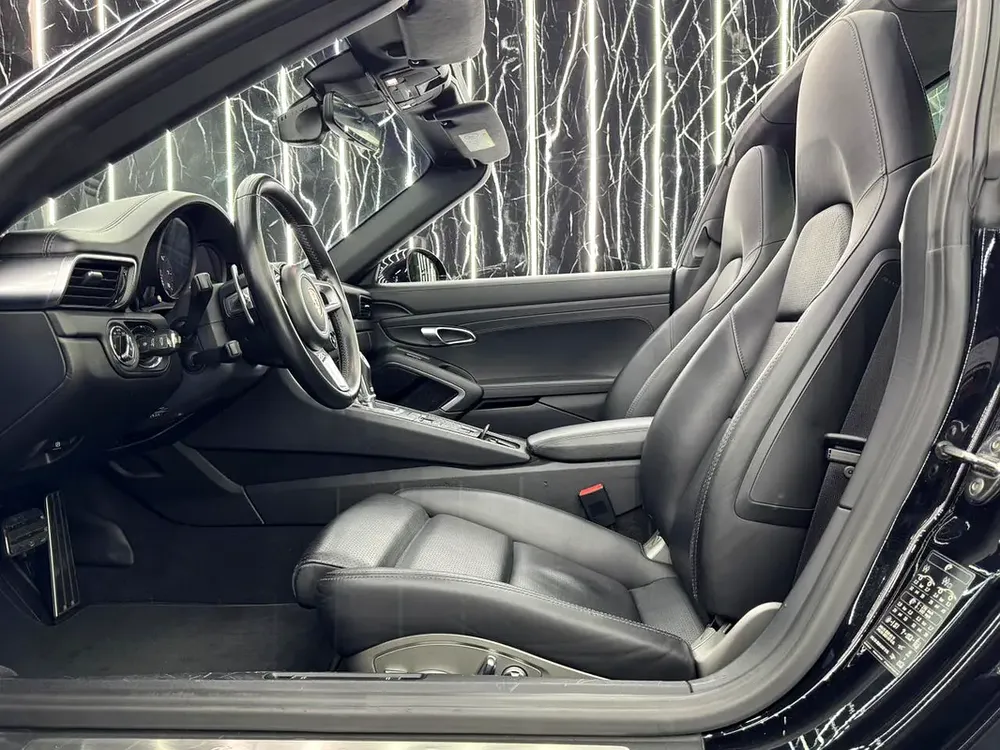 Porsche 911 Targa 4 GTS 2019 European specs for 439,000.00 AED - Image 12