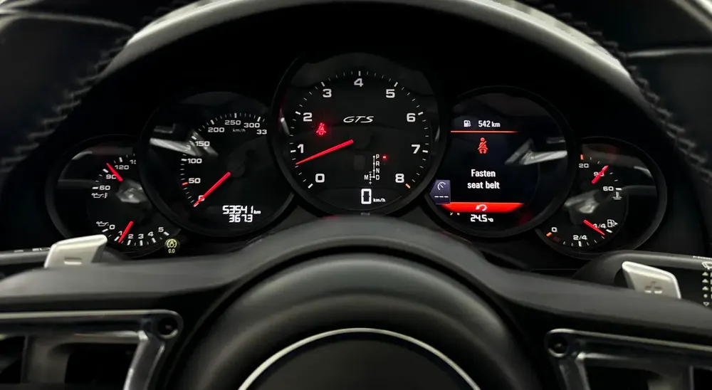 Porsche 911 Targa 4 GTS 2019 European specs for 439,000.00 AED - Image 15