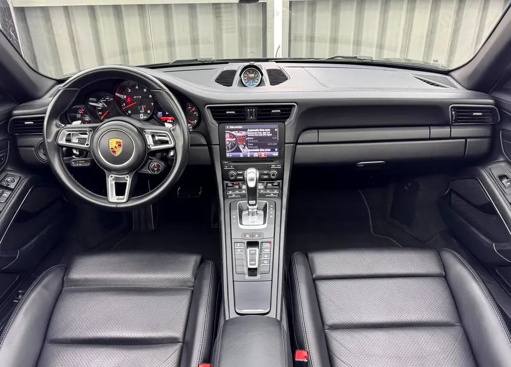 Porsche 911 Targa 4 GTS 2019 European specs for 439,000.00 AED - Image 18