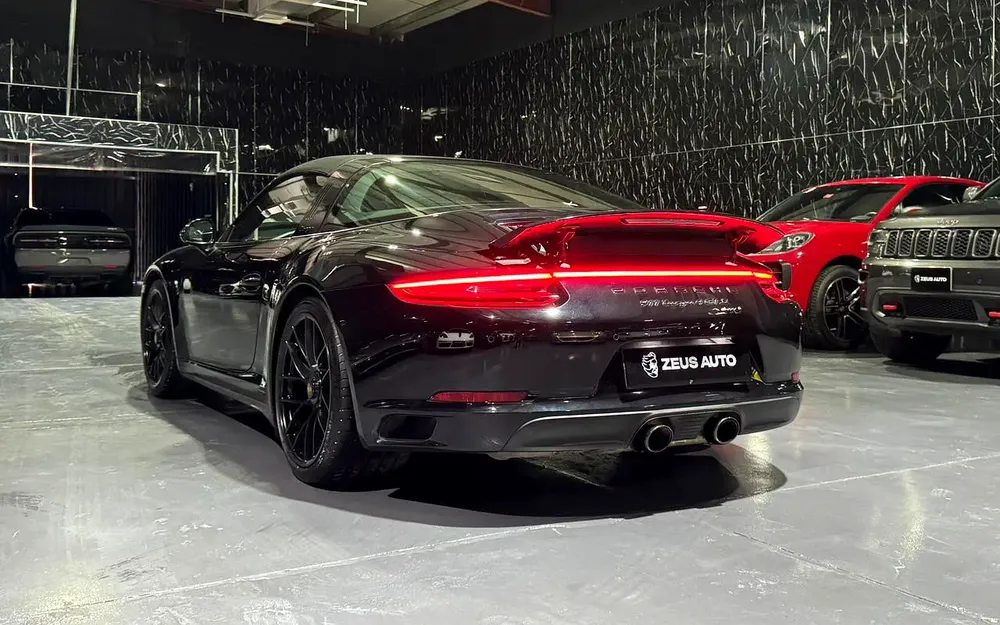 Porsche 911 Targa 4 GTS 2019 European specs for 439,000.00 AED - Image 5