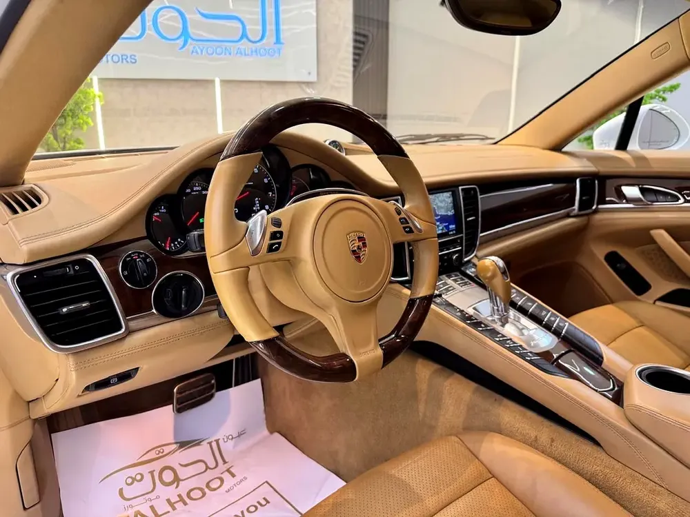 BEST PORSCHE PANAMERA PLATINUM EDITION|| TOP OPTIONS || GCC || ACCIDENT FREE || UNIQUE || 115k MILES - Image 16