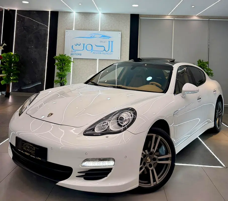 BEST PORSCHE PANAMERA PLATINUM EDITION|| TOP OPTIONS || GCC || ACCIDENT FREE || UNIQUE || 115k MILES - Image 7