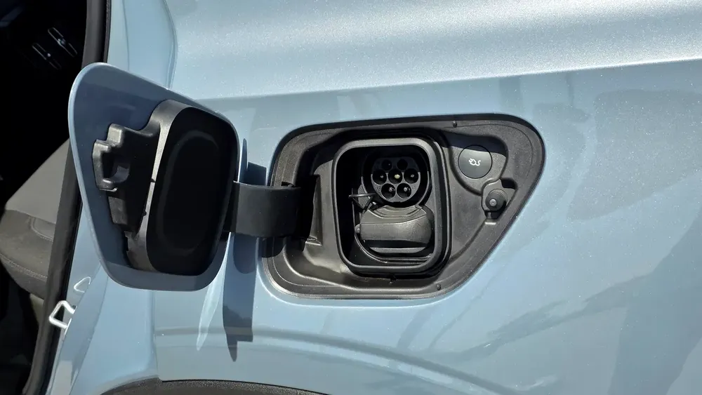 2023 POLESTAR 2 LONG RANGE SINGLE MOTOR | GCC SPEC | WARRANTY - Image 15