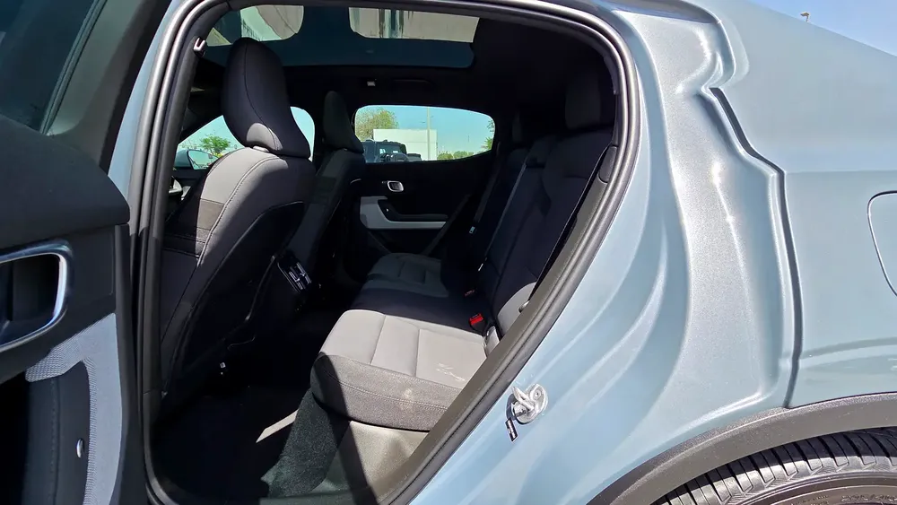 2023 POLESTAR 2 LONG RANGE SINGLE MOTOR | GCC SPEC | WARRANTY - Image 16