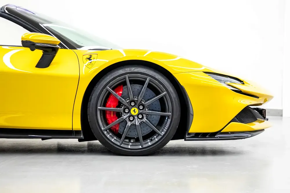 2023 | FERRERI SF90 | SPIDER | GCC | WARRANTY | SERVICE CONTRACT | EXCELLENT CONDITION | FULL OPTION - Image 16