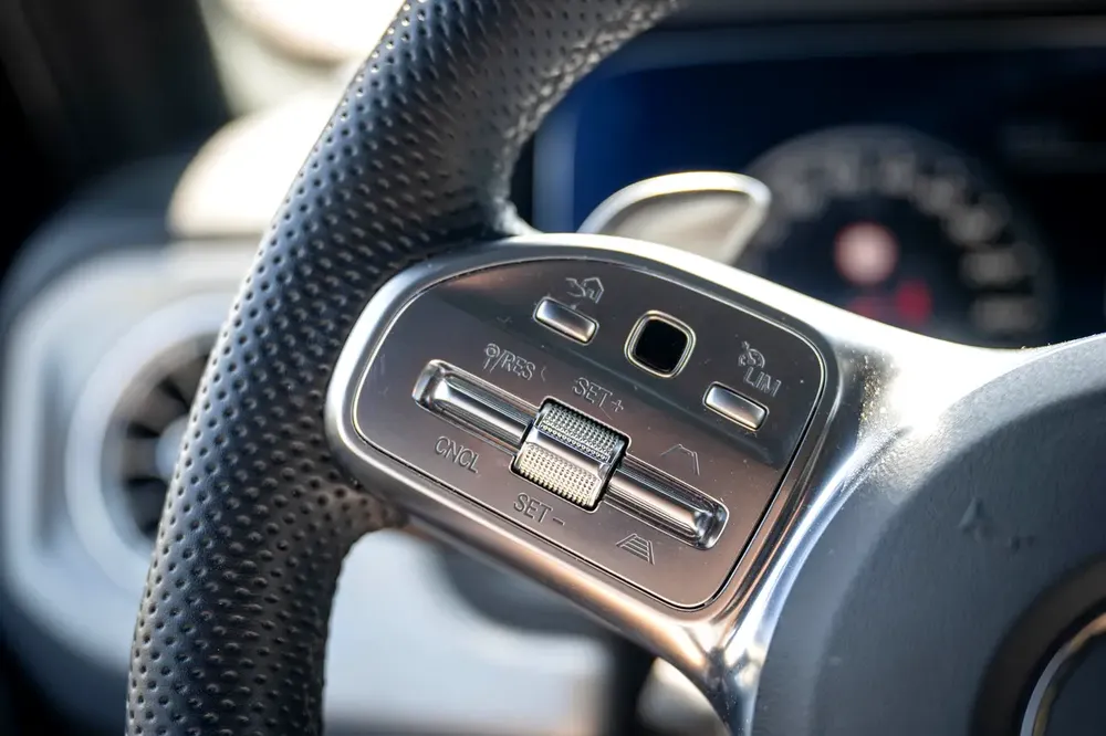 2021 Mercedes-AMG G63 | 4.0L Twin-Turbo V8 | 577 HP | 31,000 KM | Warranty + Service Contract - Image 15