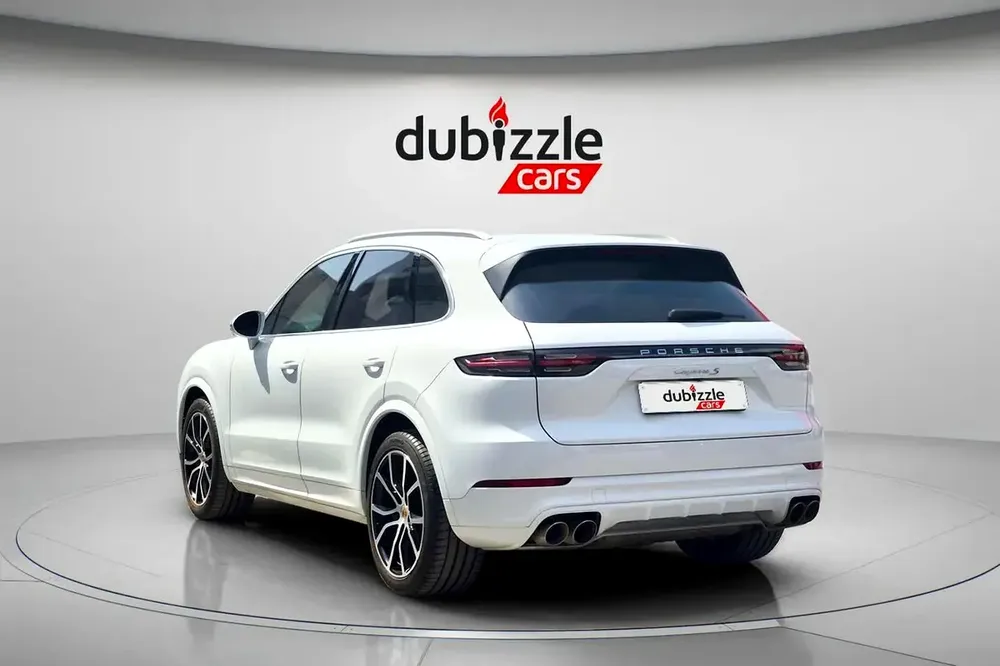 AED 2204/month | 2019 Porsche Cayenne  | GCC Specs | Ref#458117 - Image 8