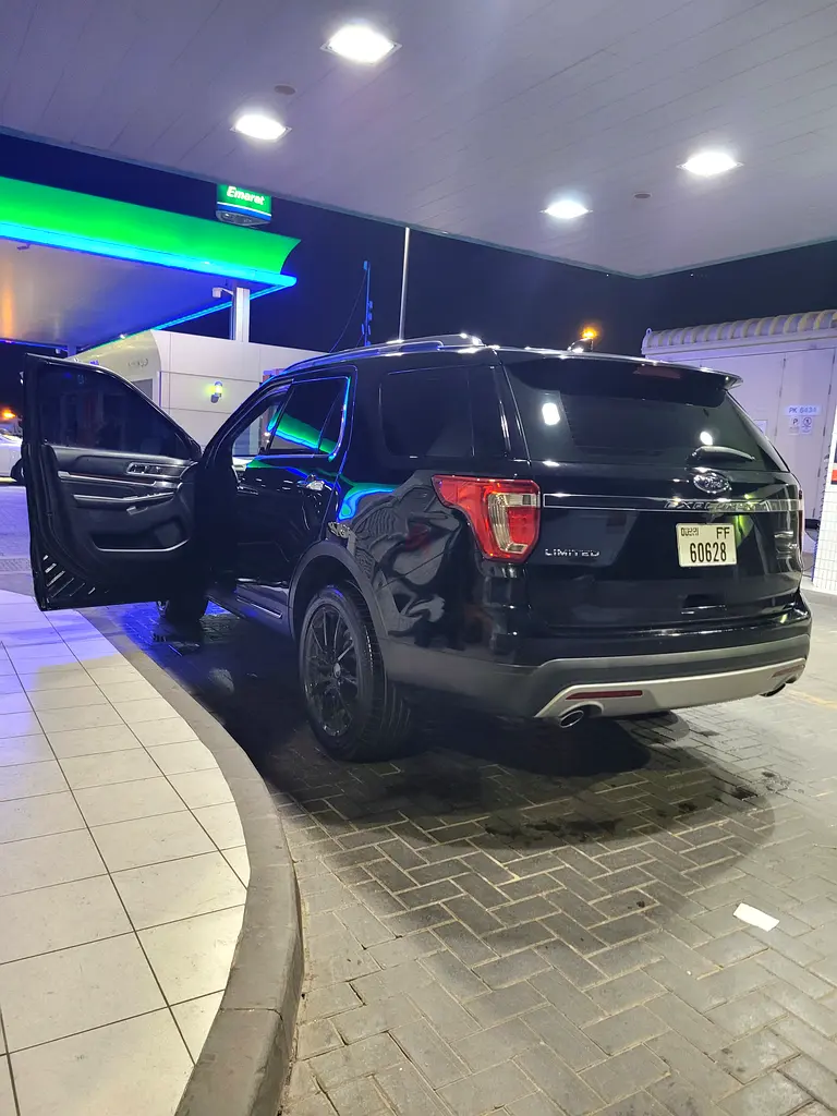 Ford Explorer Limited 4x4 2016 GCC Specs - Image 4