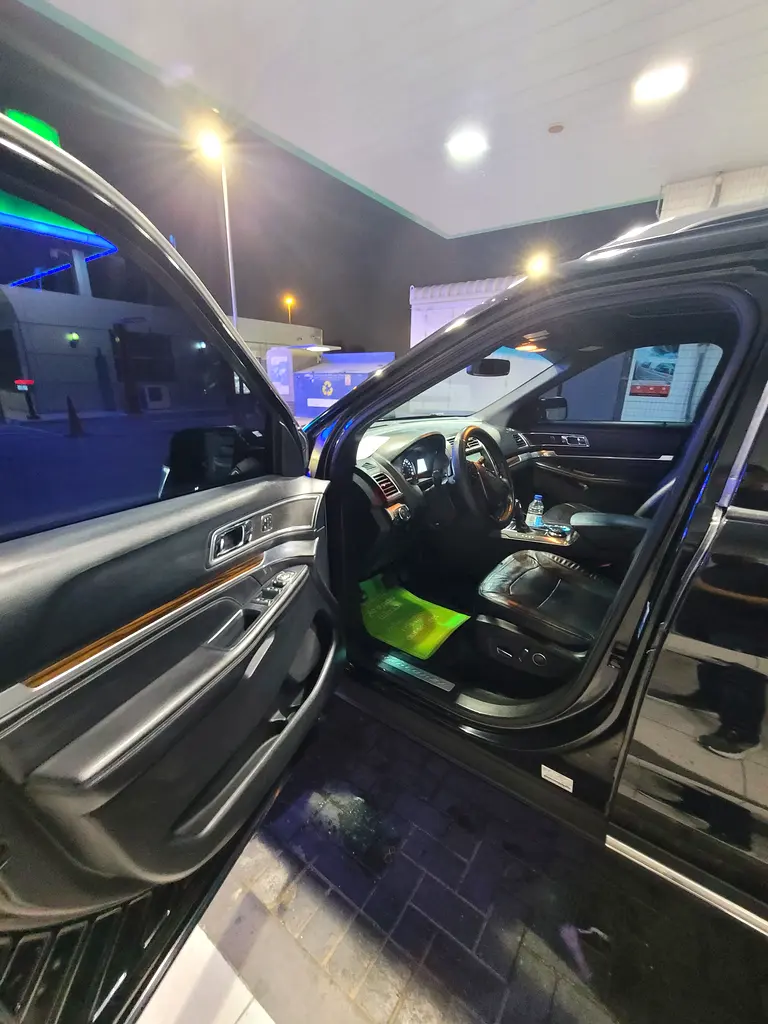 Ford Explorer Limited 4x4 2016 GCC Specs - Image 5