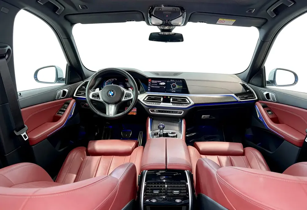 AED 4,896 / Monthly l 0% Downpayment l M-Sport l Agency Warranty and Service Contract - Image 12