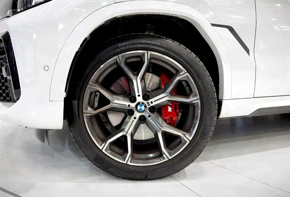 AED 4,896 / Monthly l 0% Downpayment l M-Sport l Agency Warranty and Service Contract - Image 7