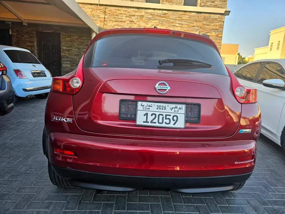 Nissan Juke SV 2014 GCC Specs Original Paint Accident Free 1st Owner - Image 5