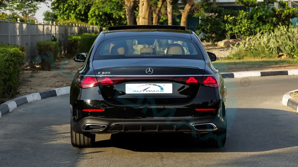 2026 Mercedes-Benz E 300 AMG EQ Boost 2.0T RWD GCC 0Km With 2 Years Unlimited Mileage Warranty - Image 6