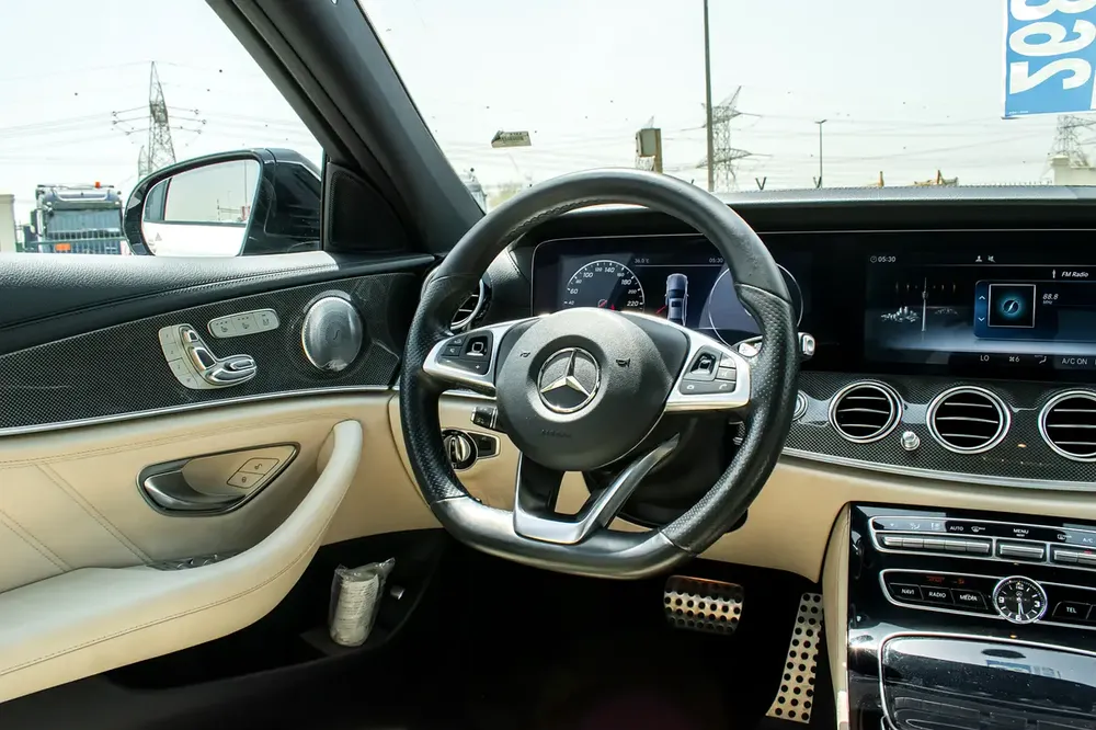 2018 - BENZ E43 - IMMACULATE CONDITION - ONLY 58,000 KM - Image 12