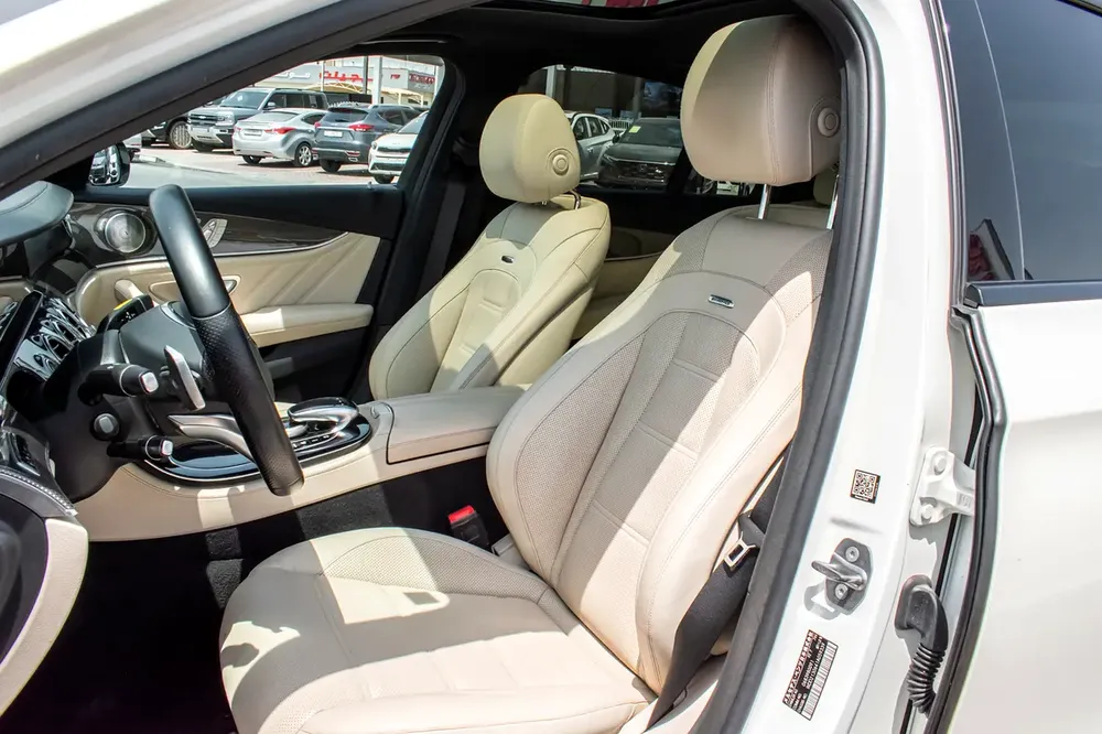 2018 - BENZ E43 - IMMACULATE CONDITION - ONLY 58,000 KM - Image 14