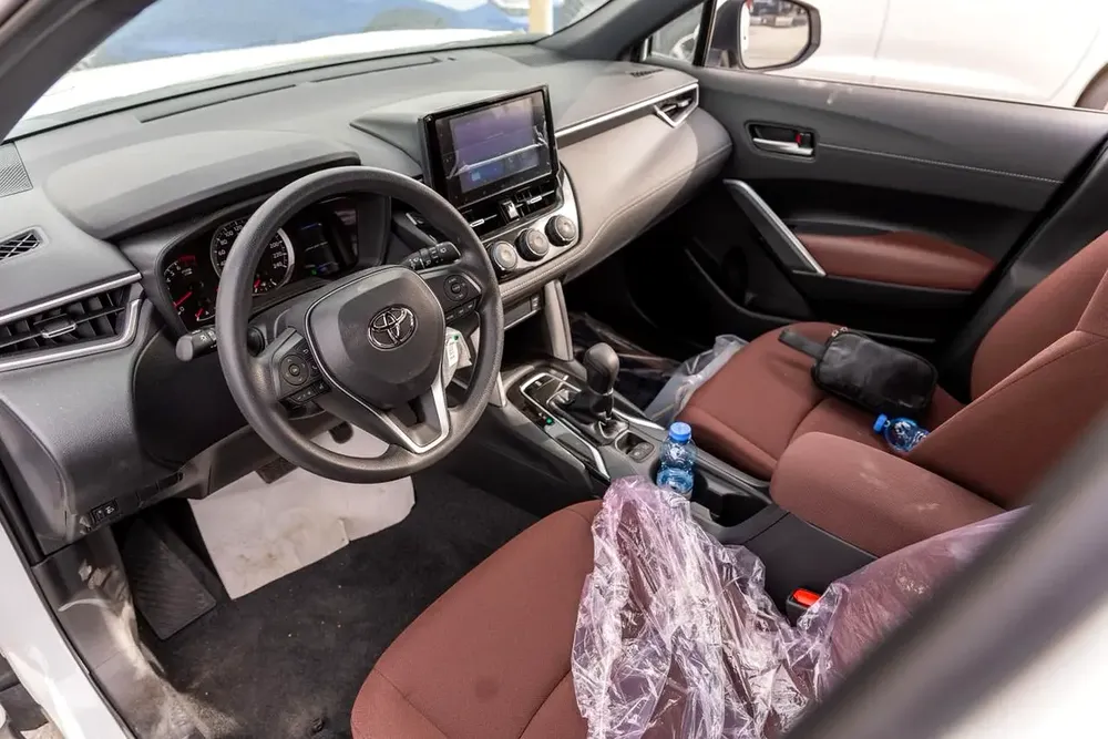 2025 Toyota Corolla Cross LE - GCC Specs - Brand New! - Image 5