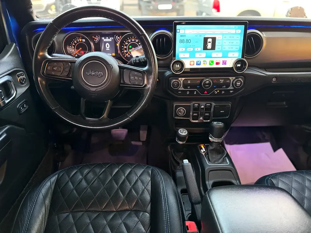 Wrangler Gcc specs in amazing condition with extra modifications - Image 10